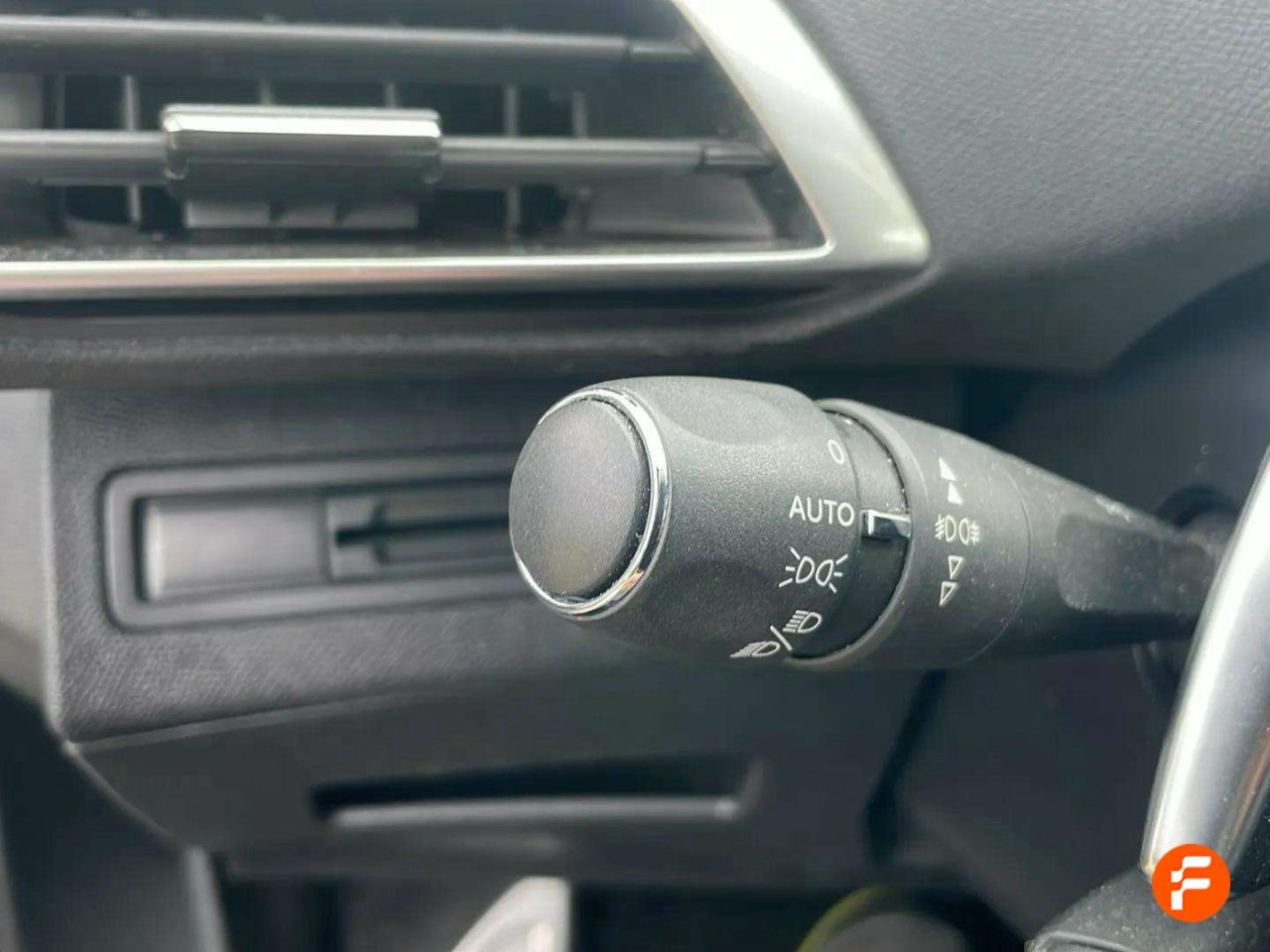 Foto Peugeot 5008 25