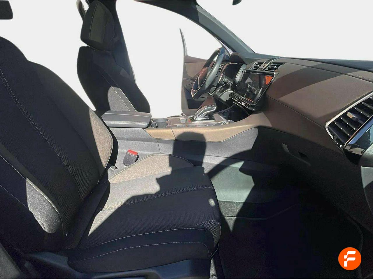 Foto DS Automobiles DS 7 15