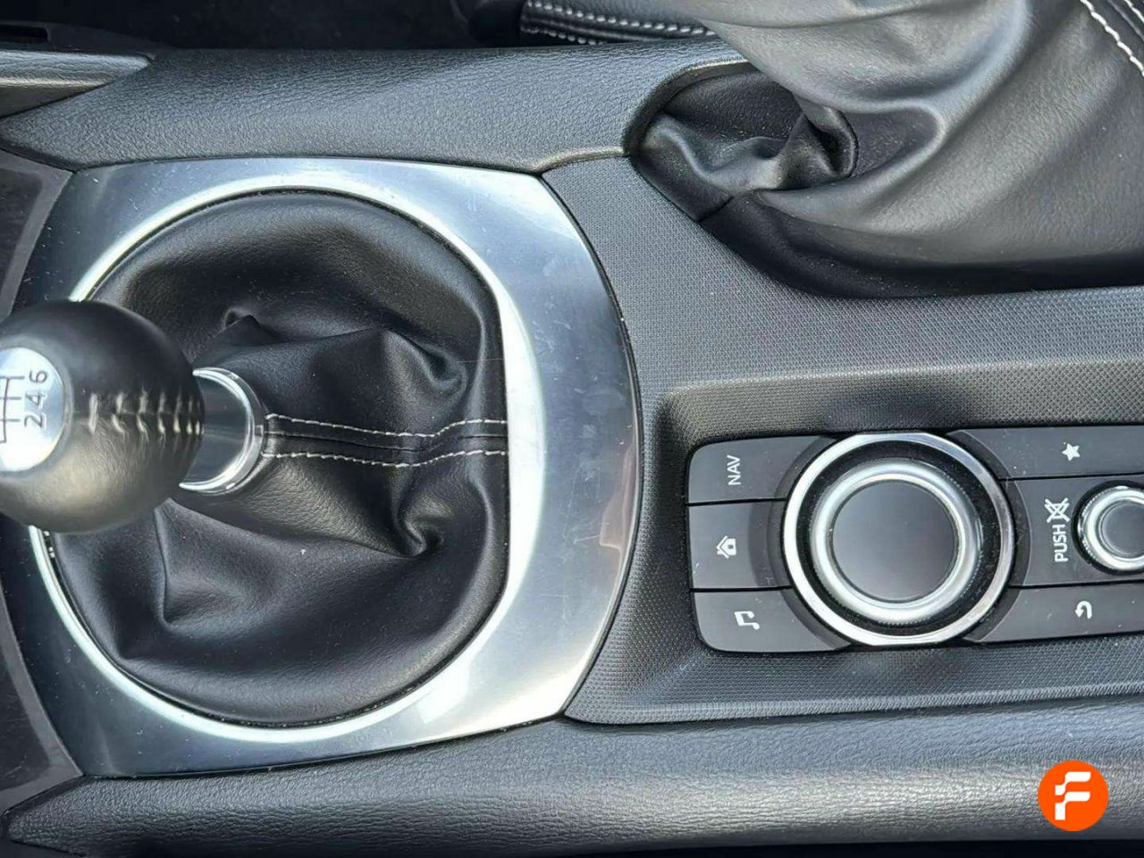 Foto Mazda MX-5 16