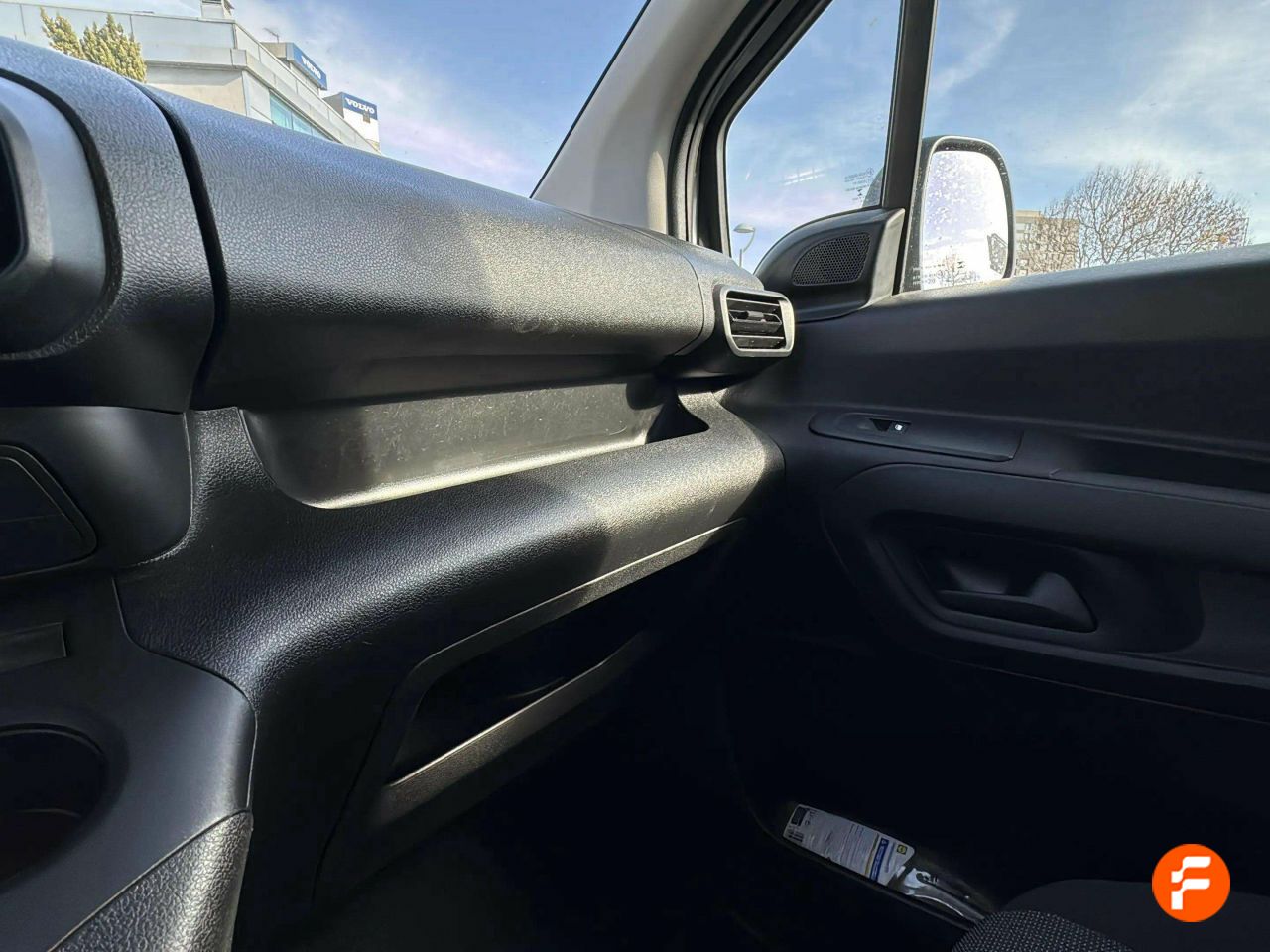 Foto Citroën Berlingo 24
