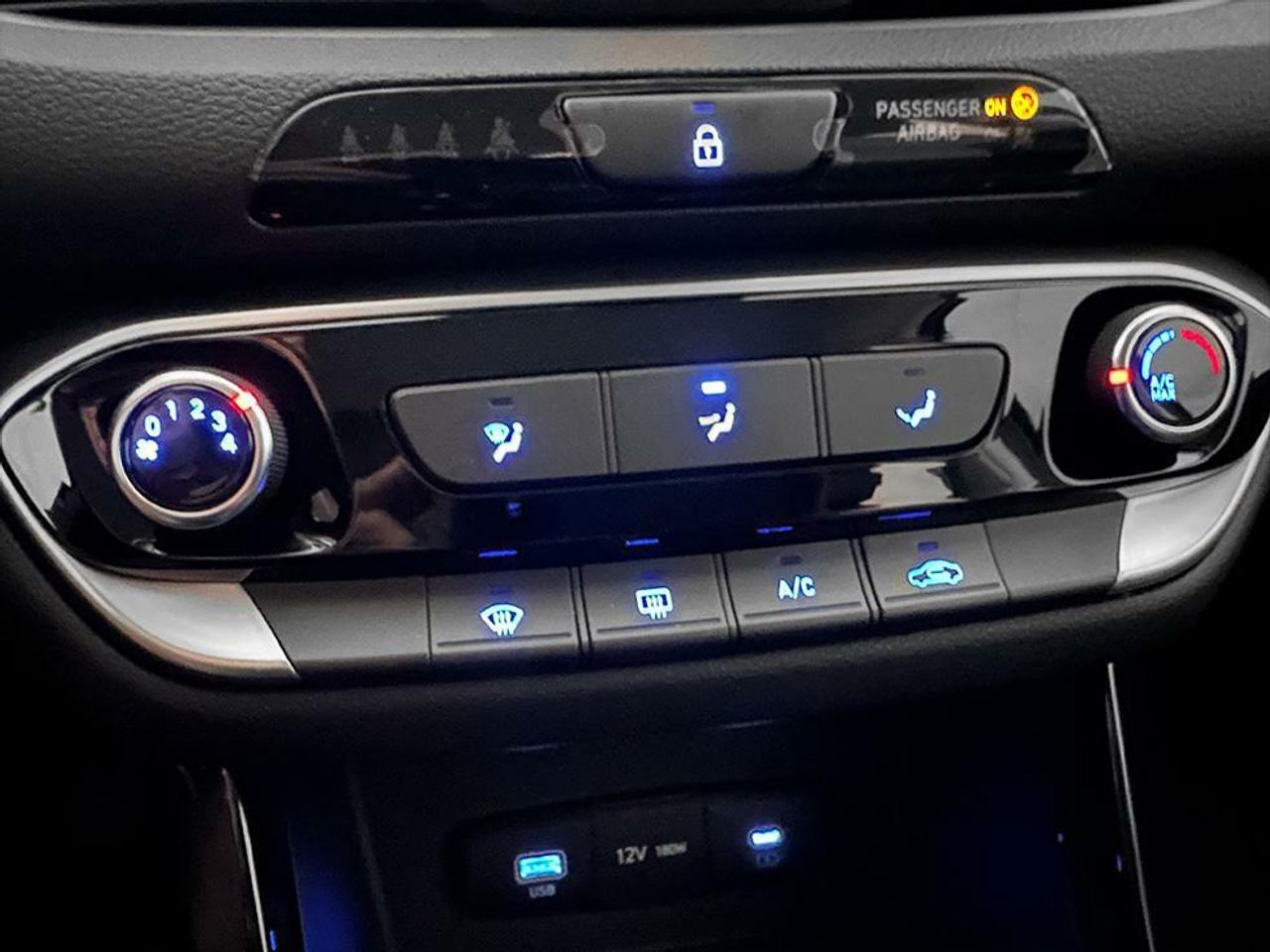Foto Hyundai i30 13
