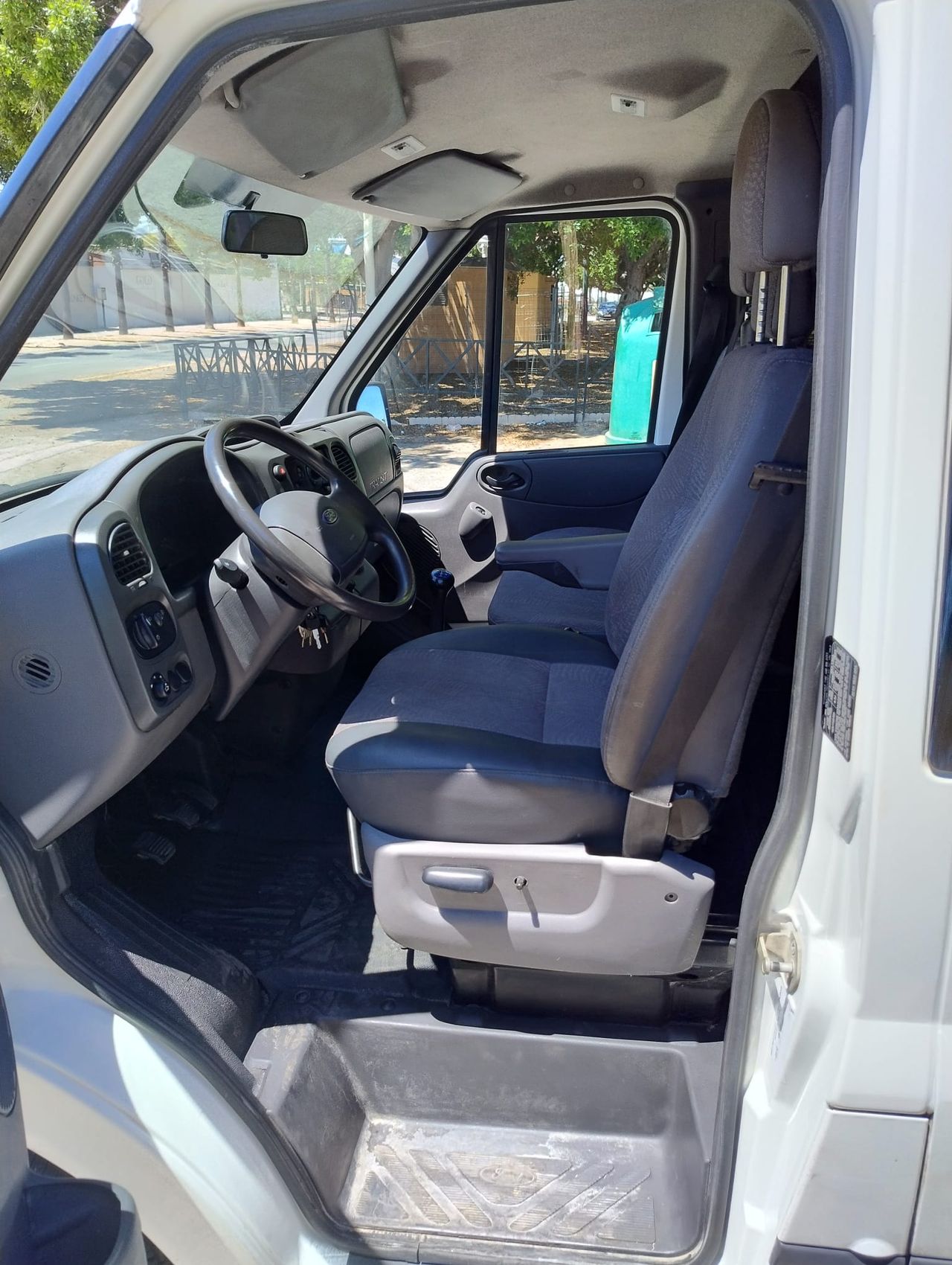 Foto Ford Transit  Minibus y Kombi 13