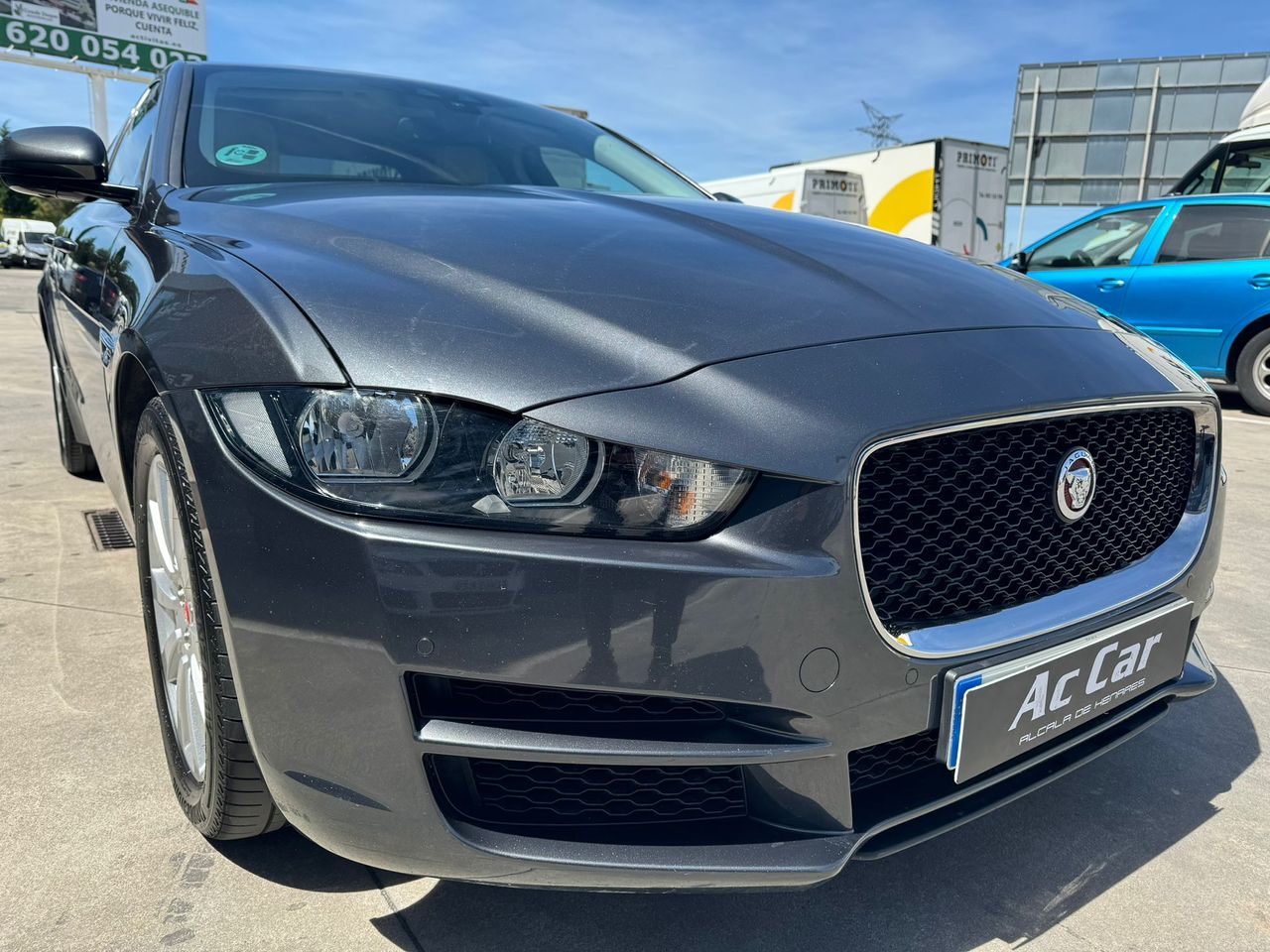 Foto Jaguar XE 13