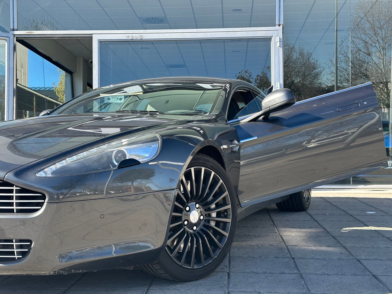 Foto Aston martin Rapide 29