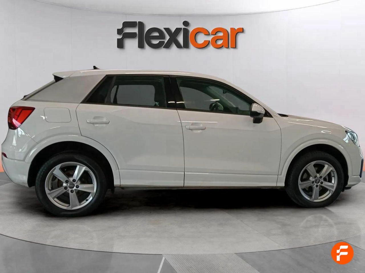 Foto Audi Q2 8