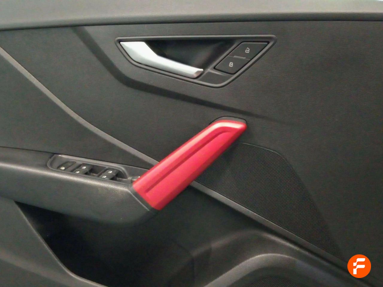 Foto Audi Q2 21