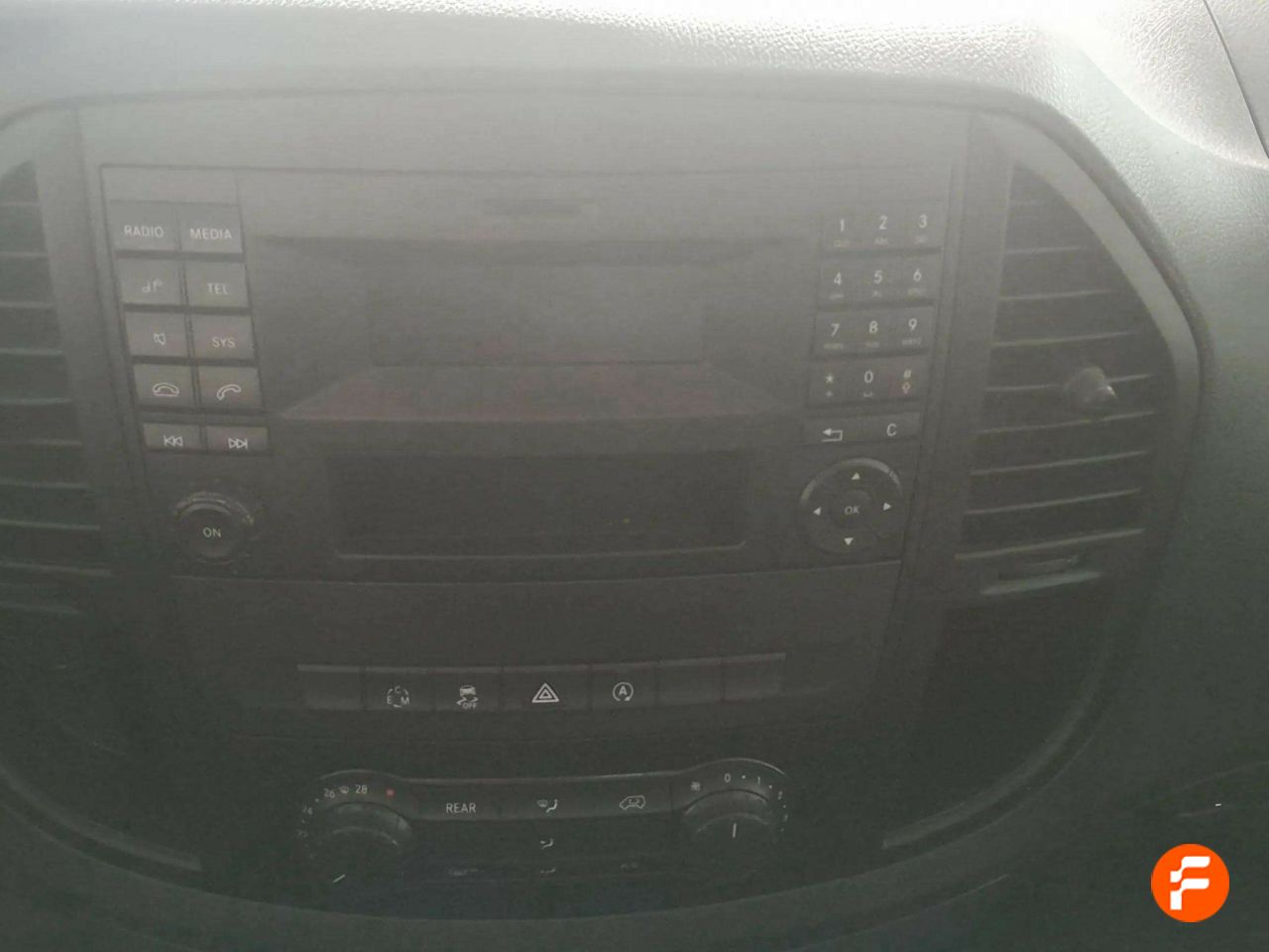 Foto Mercedes-Benz Vito 8