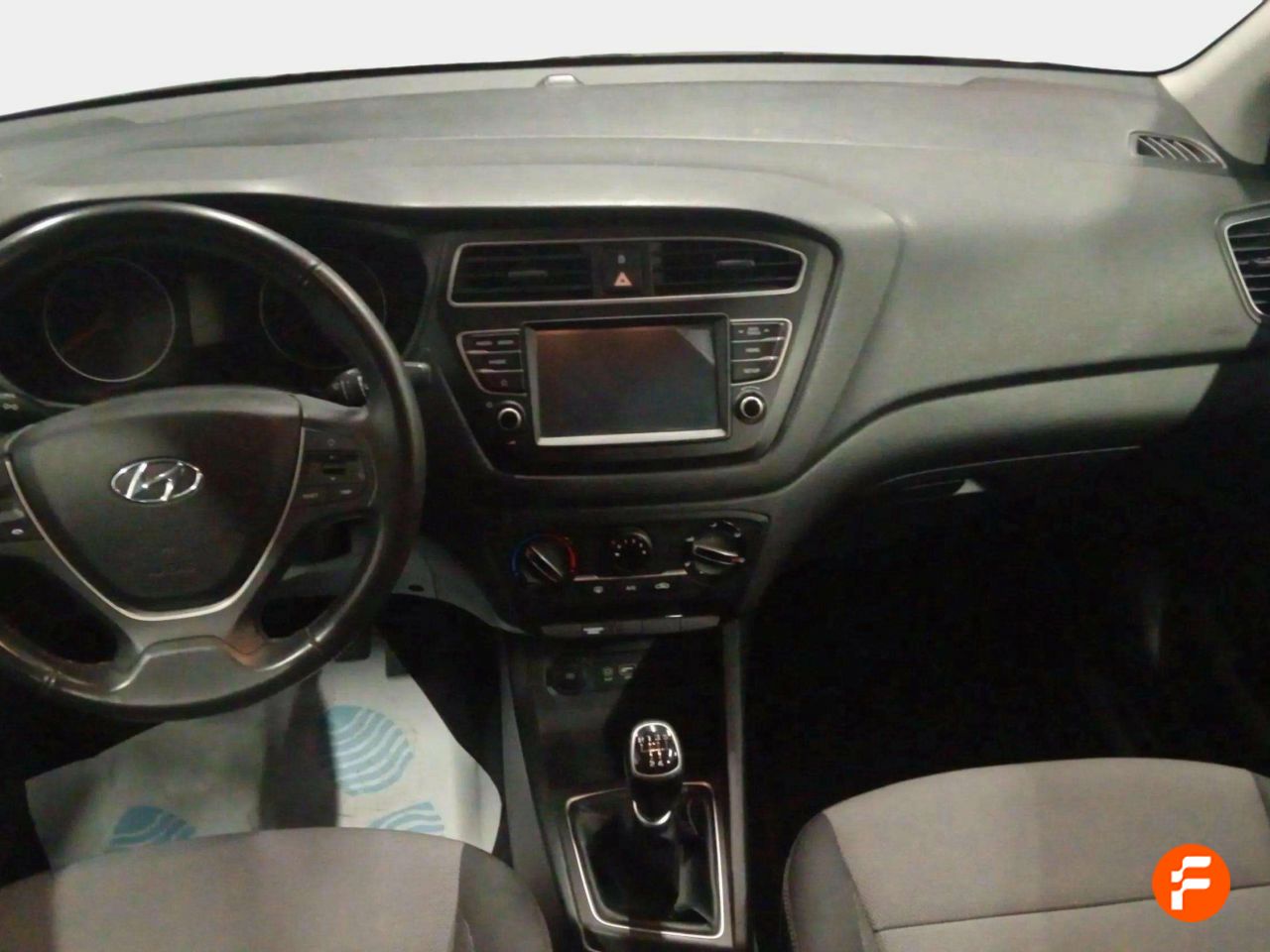 Foto Hyundai i20 10