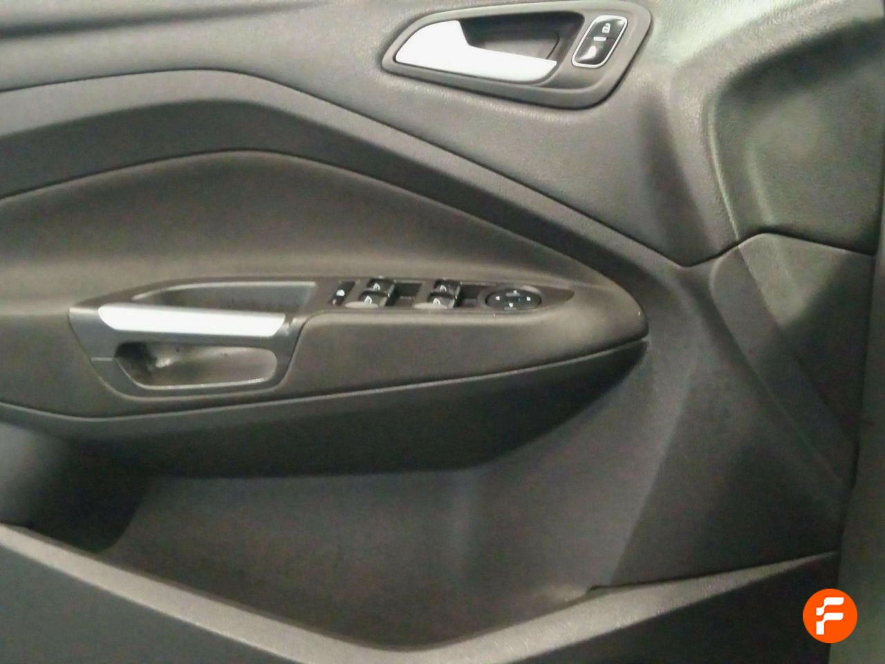 Foto Ford C-Max 24