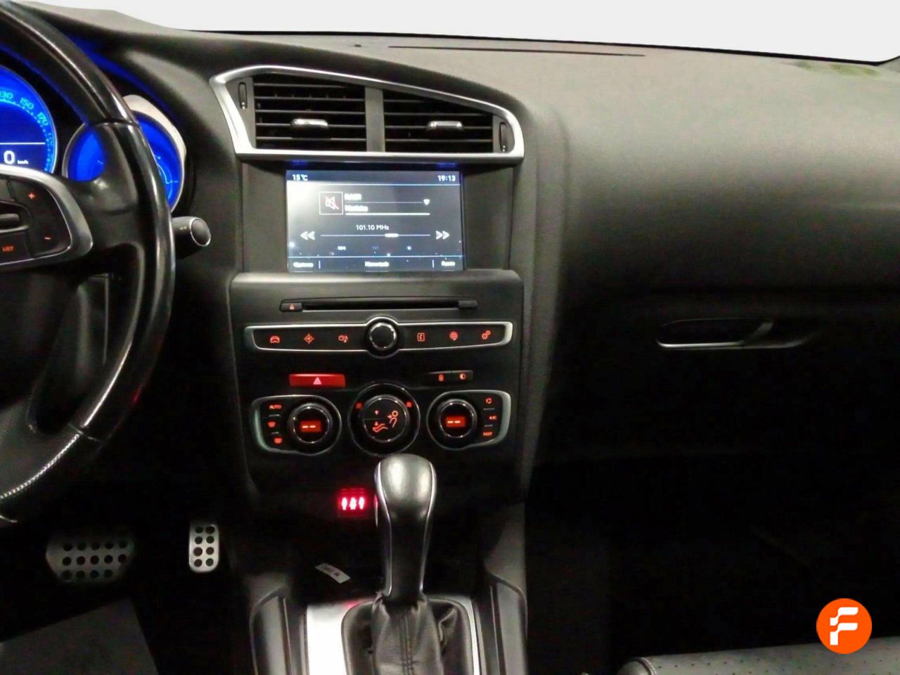 Foto DS Automobiles DS 4 11