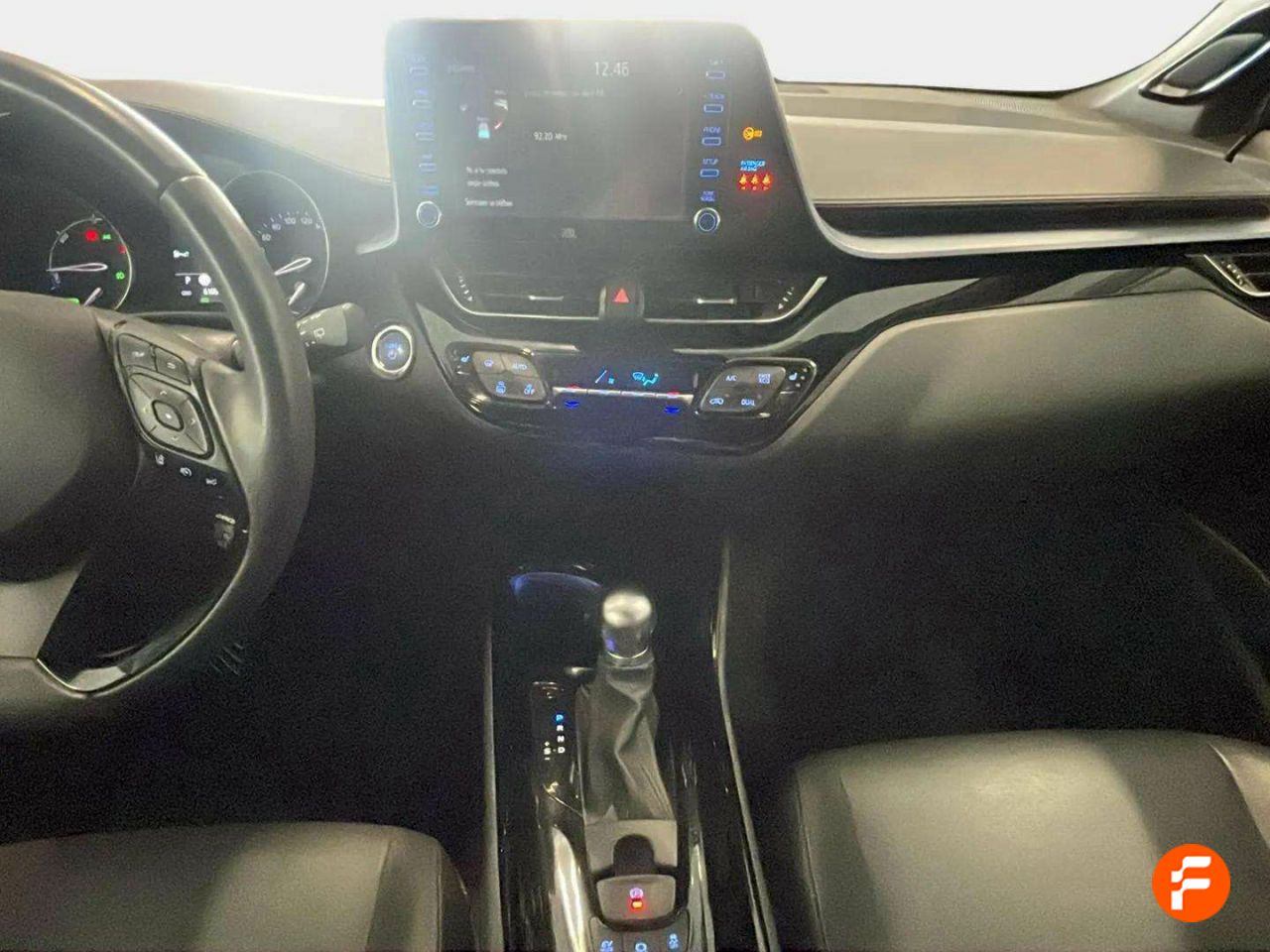 Foto Toyota C-HR 11
