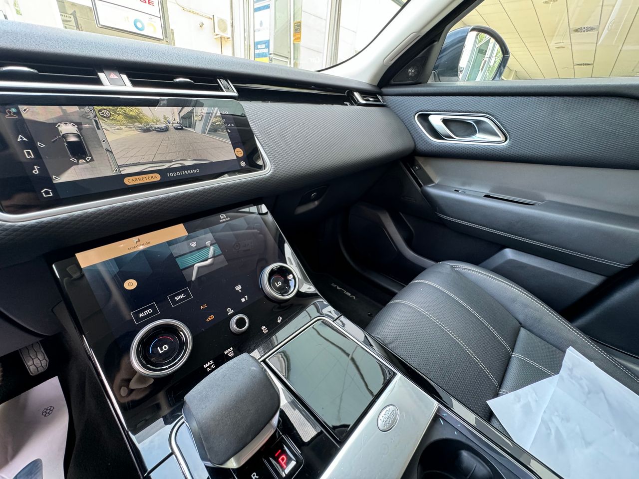 Foto Land-Rover Range Rover Velar 42