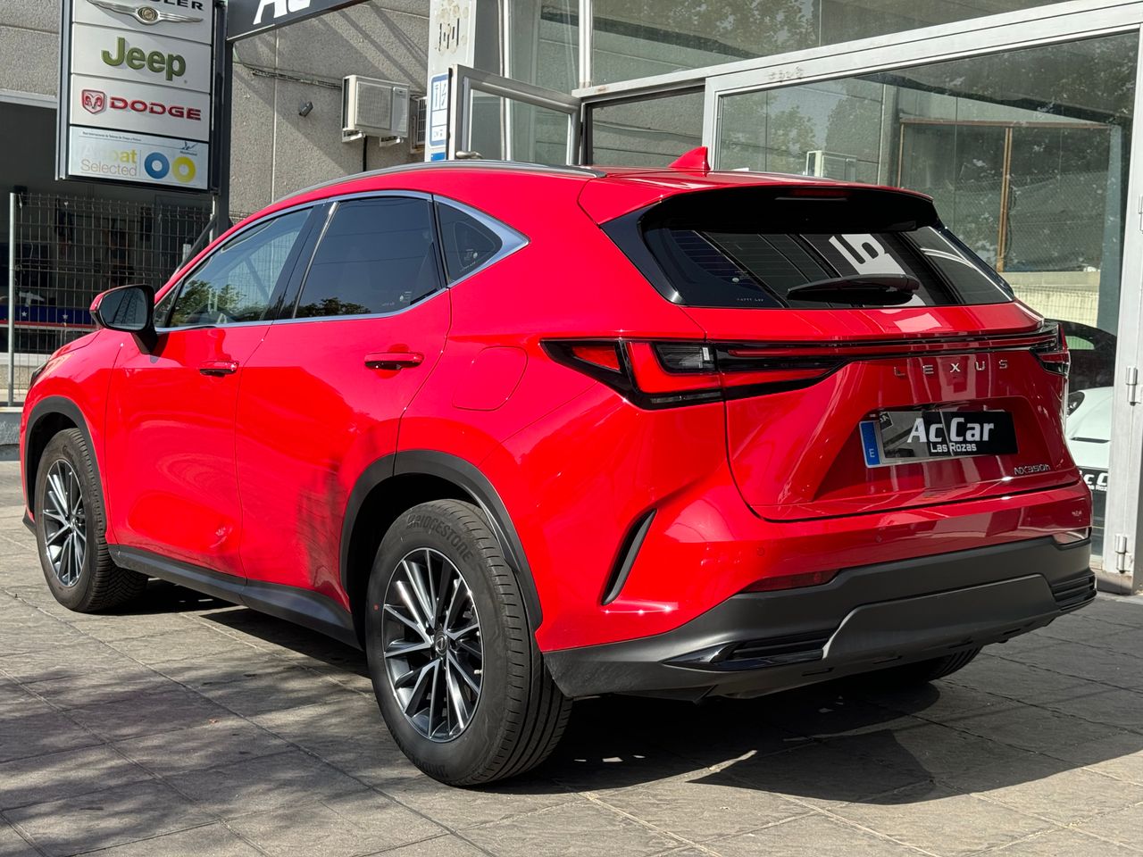 Foto Lexus NX 4