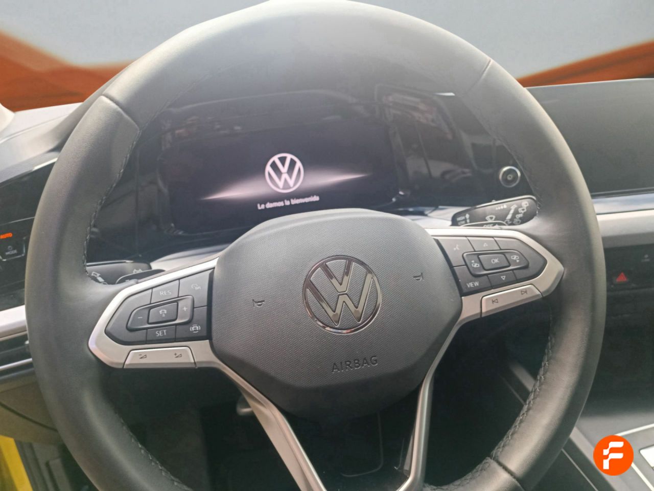 Foto Volkswagen Golf 14