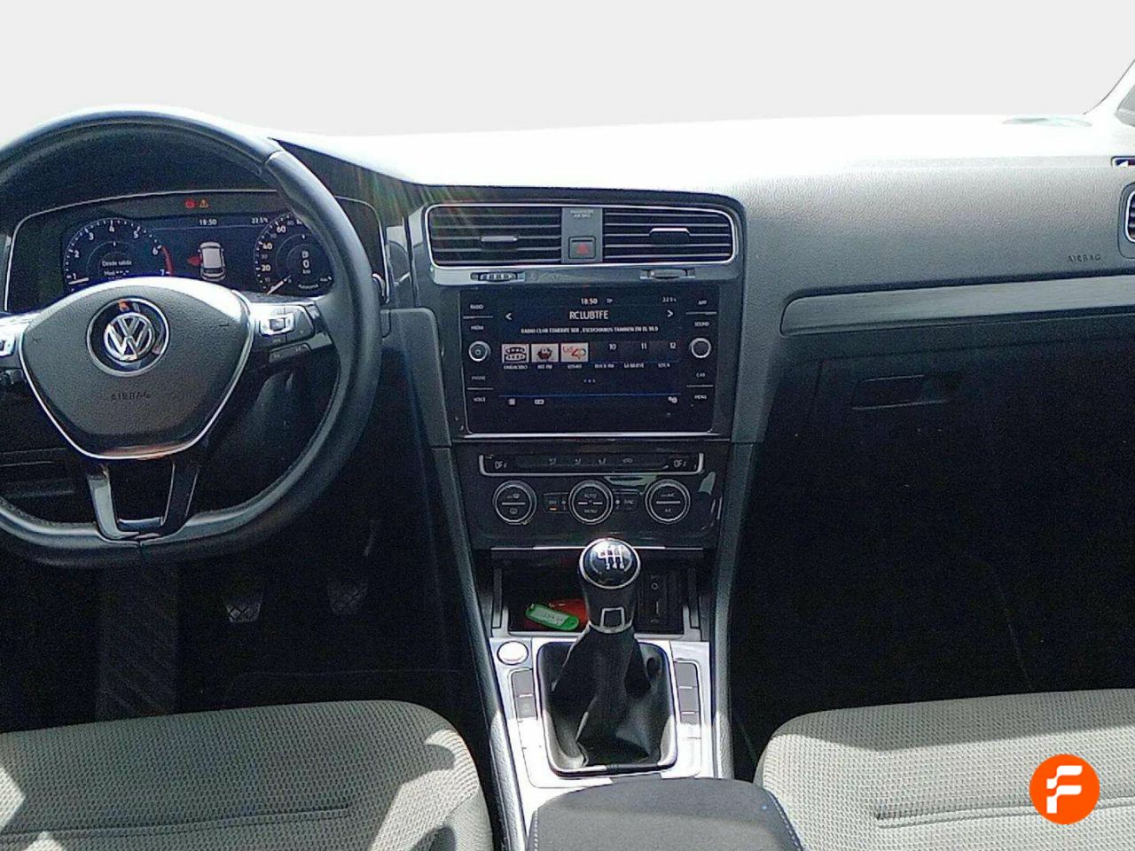 Foto Volkswagen Golf 9