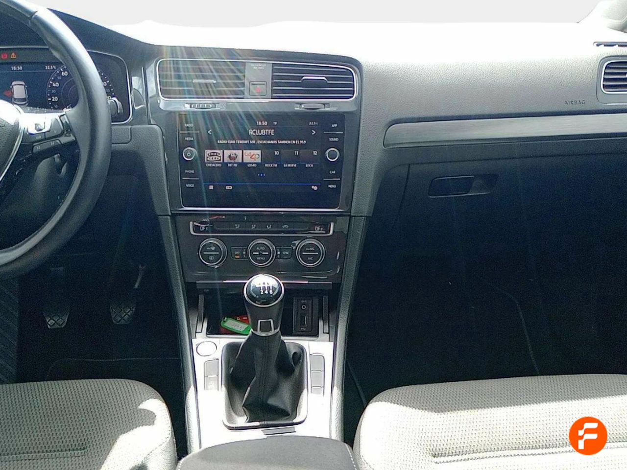 Foto Volkswagen Golf 10
