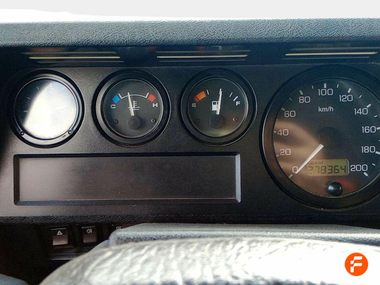 Foto Land-Rover Defender 7