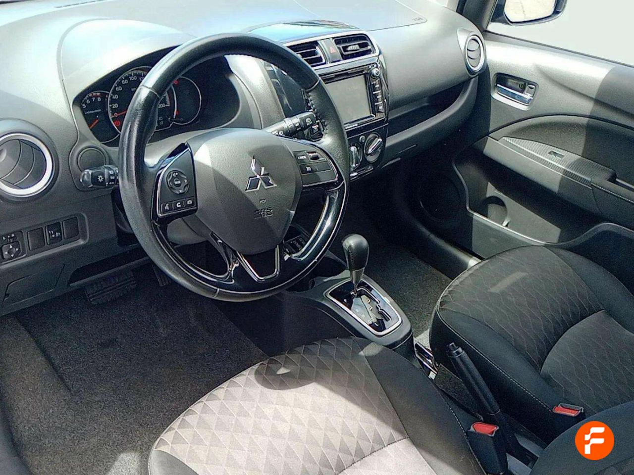 Foto Mitsubishi Space Star 12