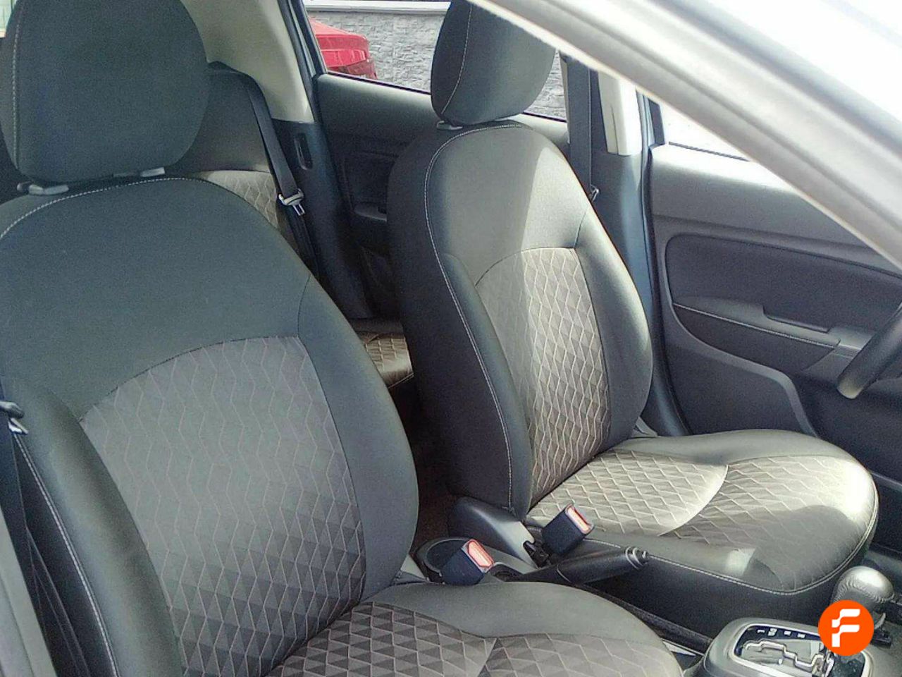 Foto Mitsubishi Space Star 16