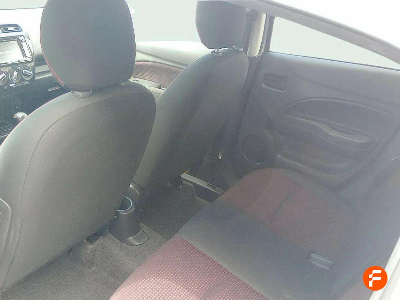 Foto Mitsubishi Space Star 13