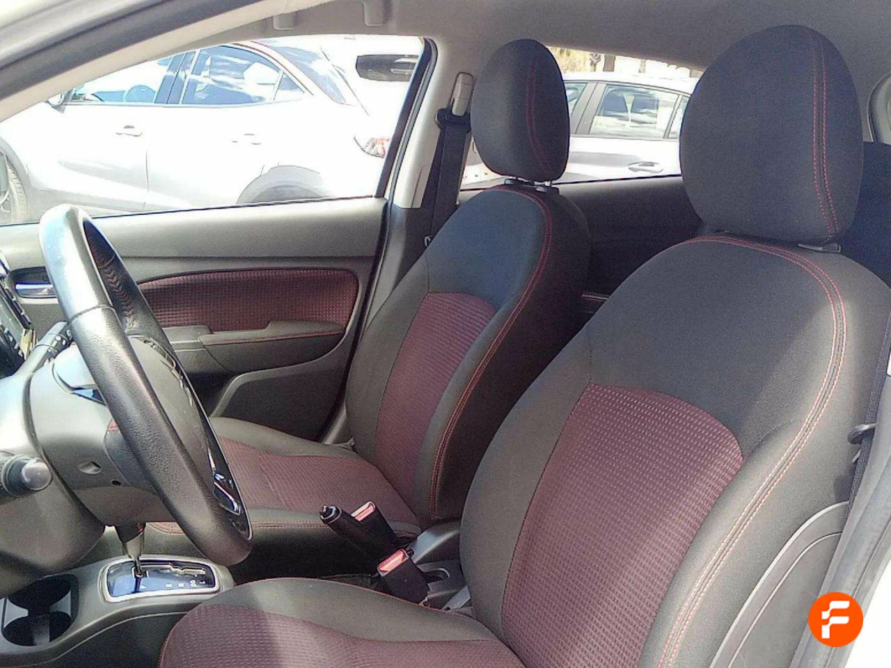 Foto Mitsubishi Space Star 15