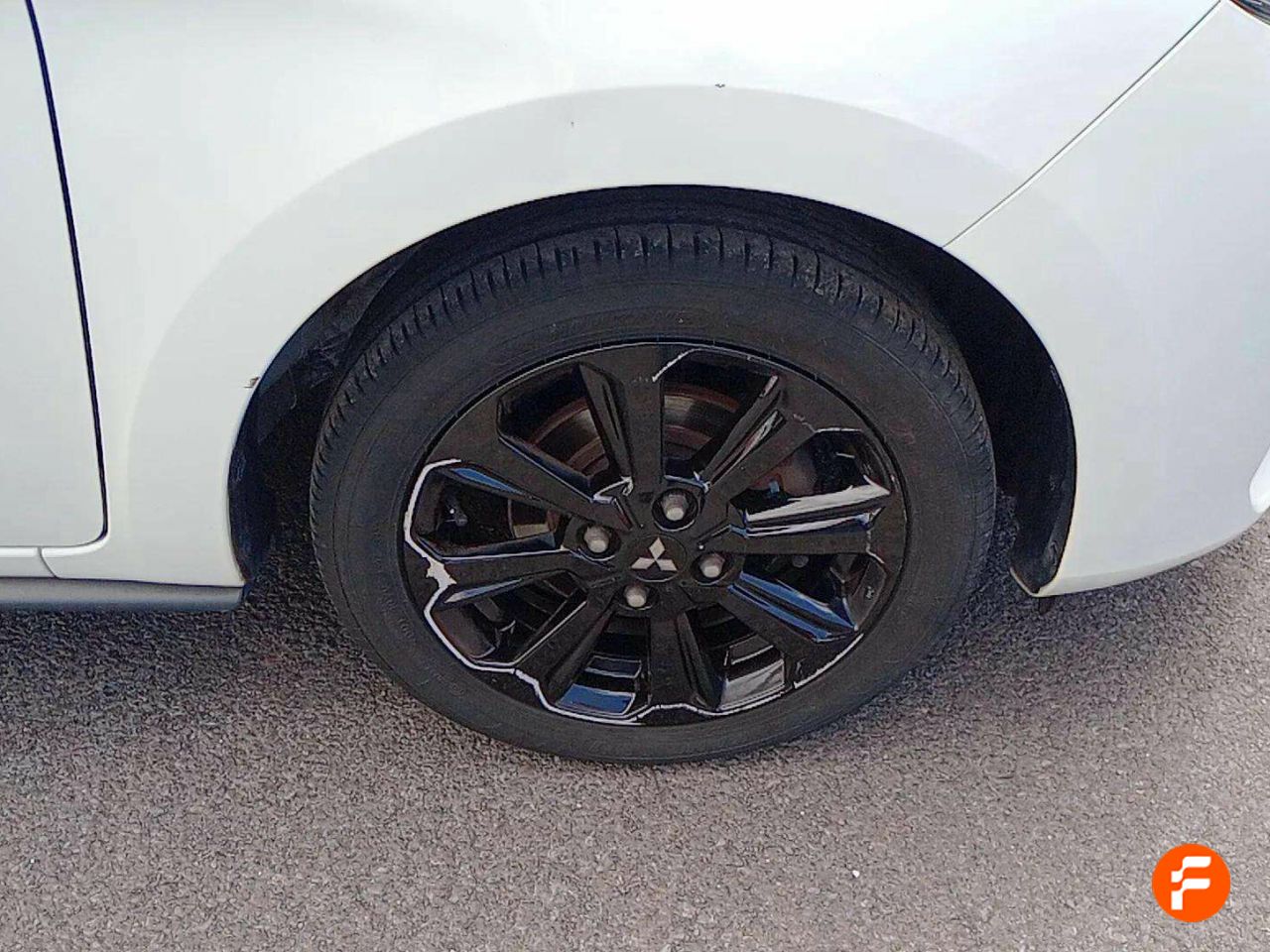 Foto Mitsubishi Space Star 19