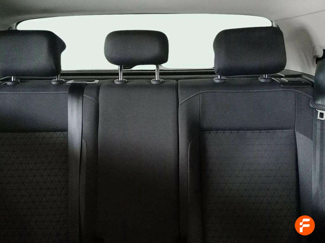 Foto Volkswagen T-Cross 12