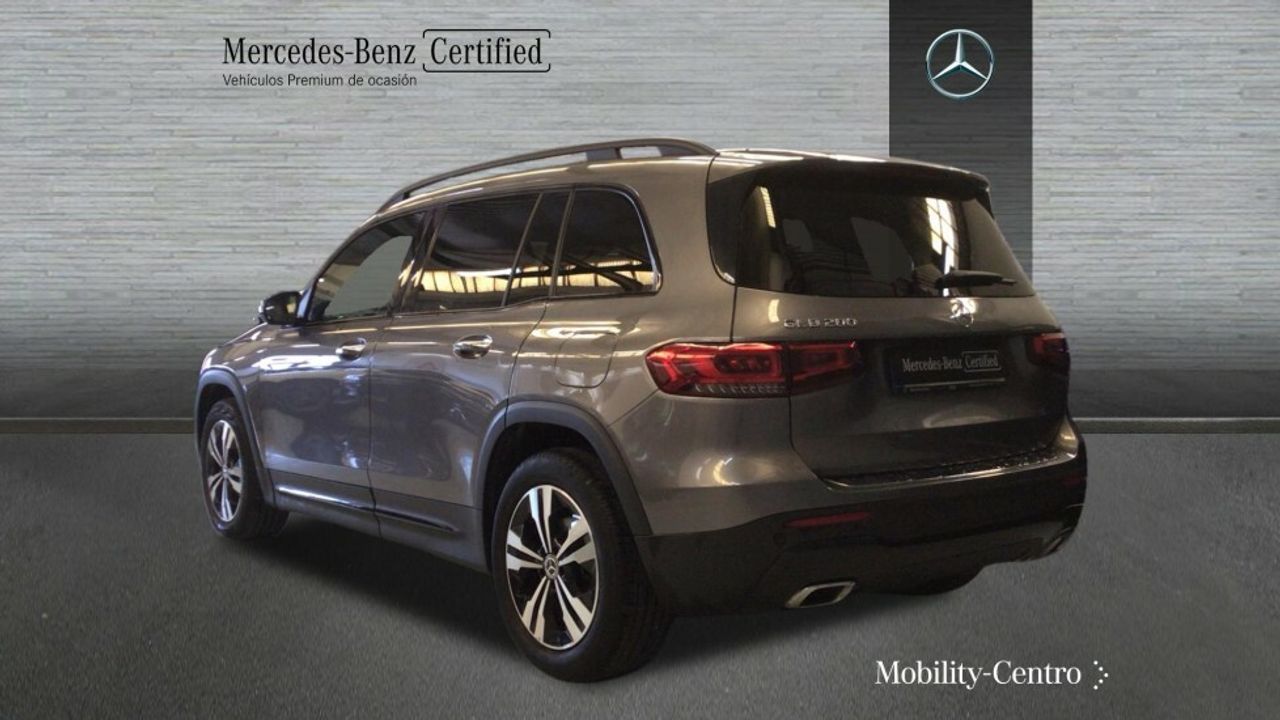 Foto Mercedes-Benz Clase GLB 4