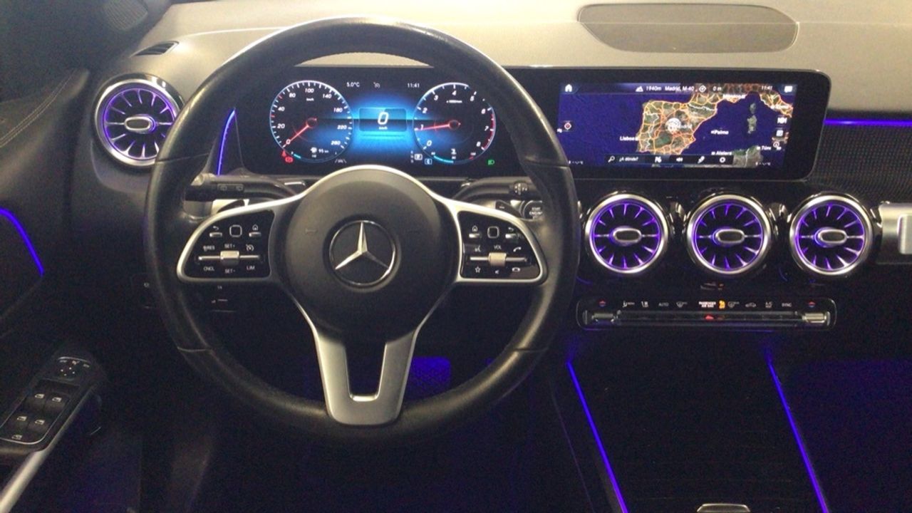 Foto Mercedes-Benz Clase GLB 9