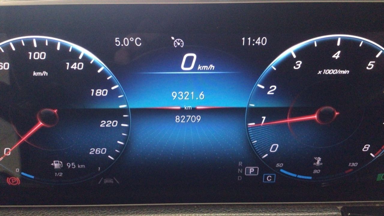 Foto Mercedes-Benz Clase GLB 26