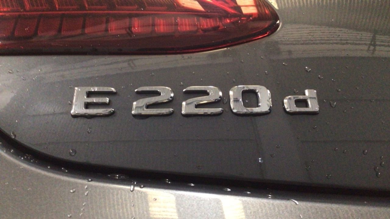 Foto Mercedes-Benz Clase E 12