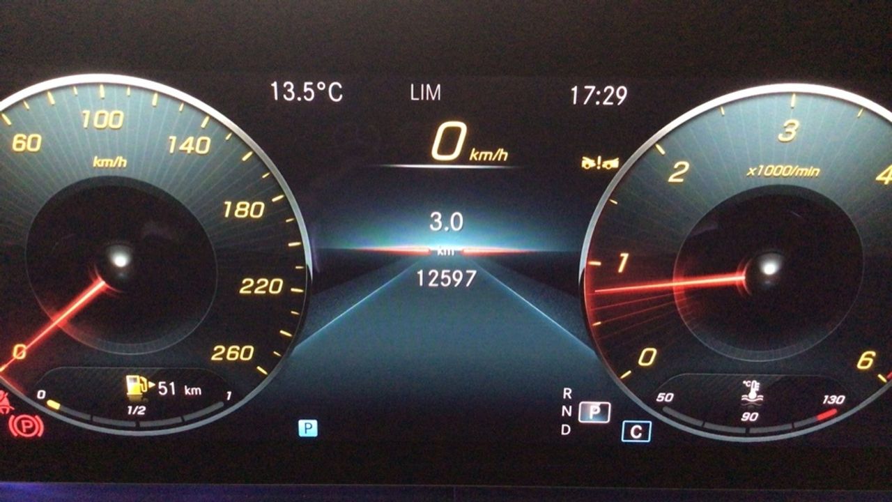 Foto Mercedes-Benz Clase E 27