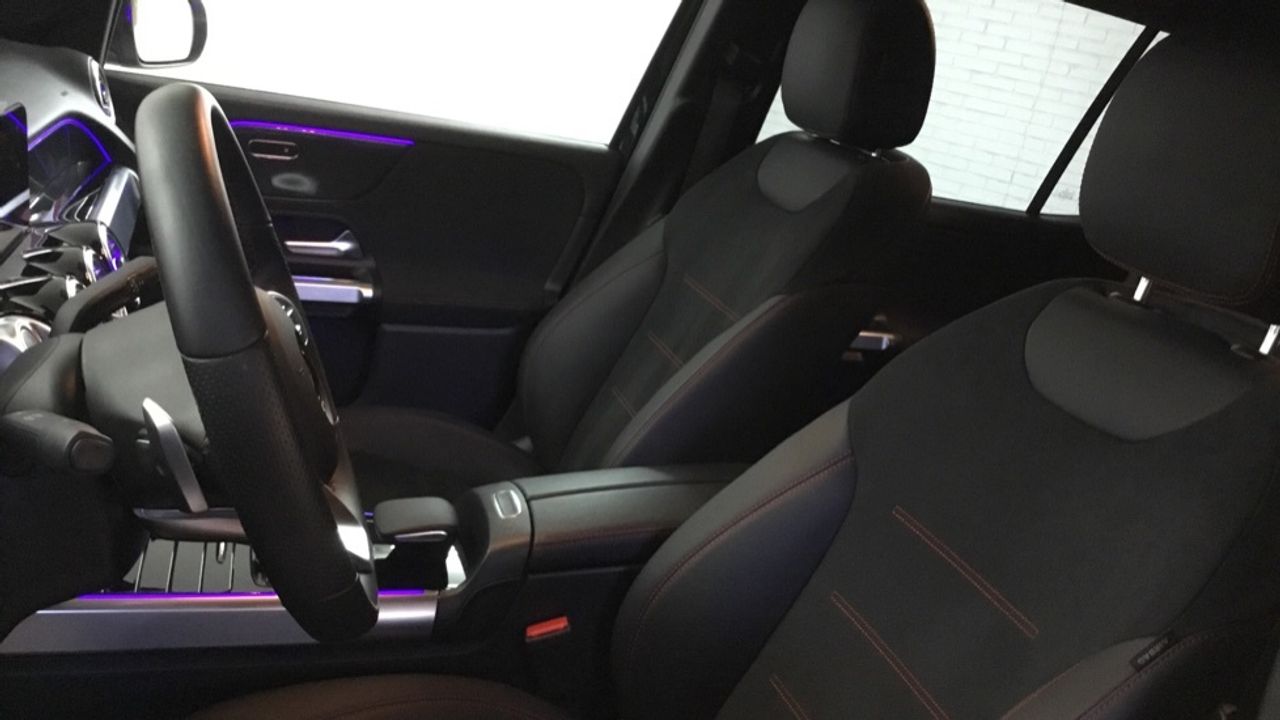 Foto Mercedes-Benz Clase GLB 7