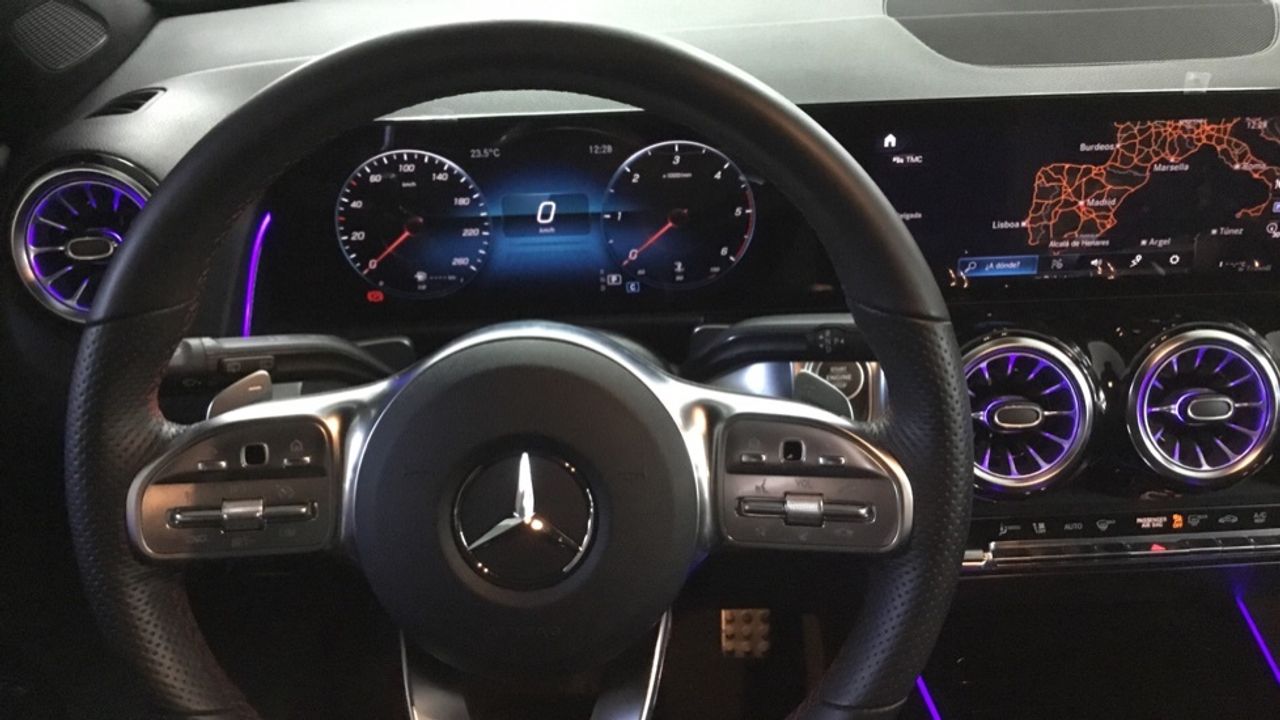 Foto Mercedes-Benz Clase GLB 9