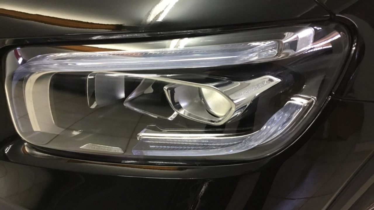 Foto Mercedes-Benz Clase GLB 15