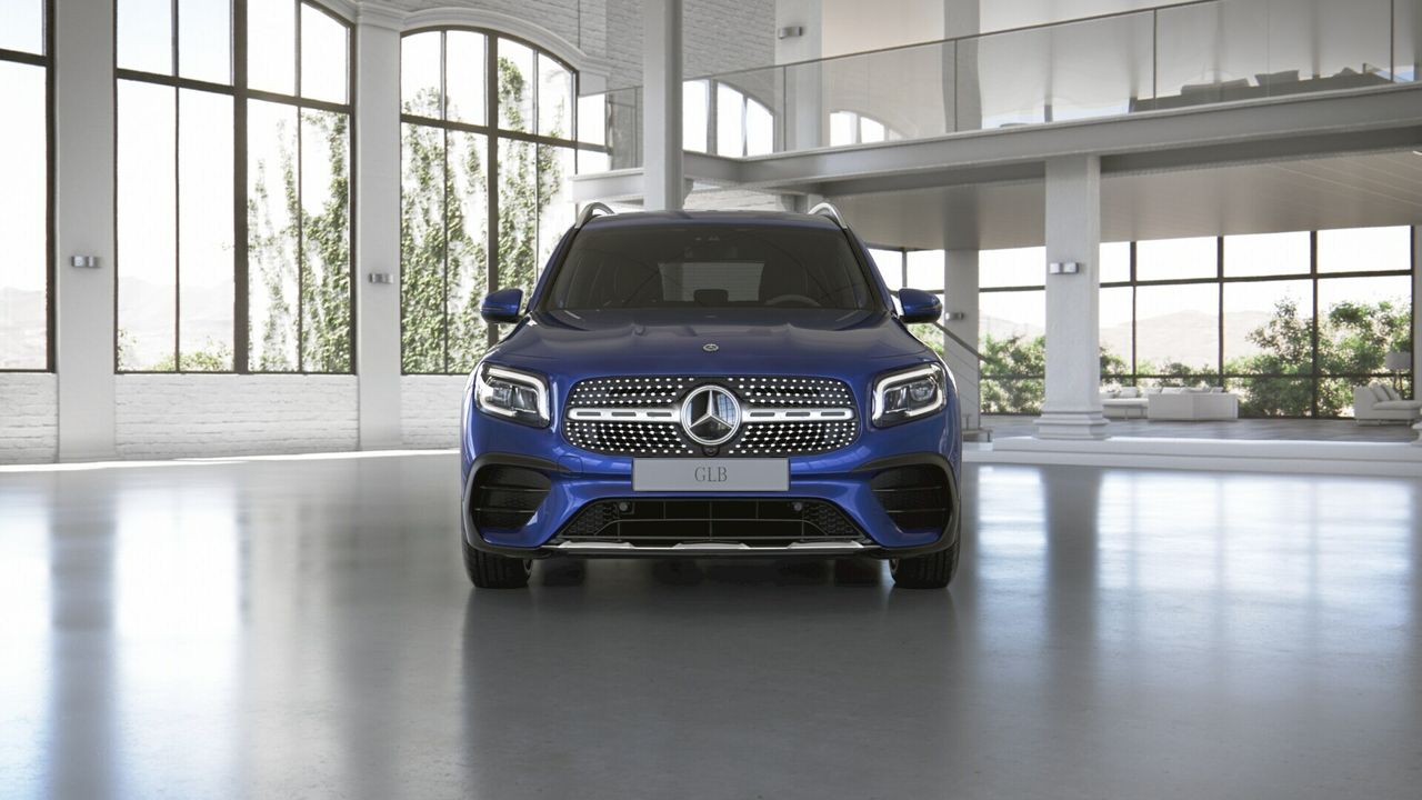 Foto Mercedes-Benz Clase GLB 2