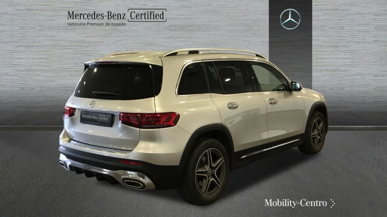 Foto Mercedes-Benz Clase GLB 2