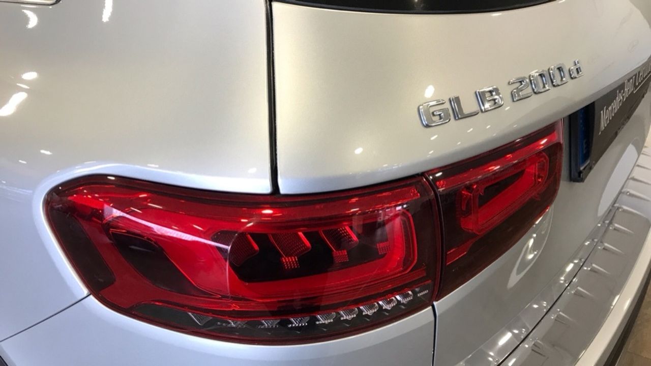 Foto Mercedes-Benz Clase GLB 20