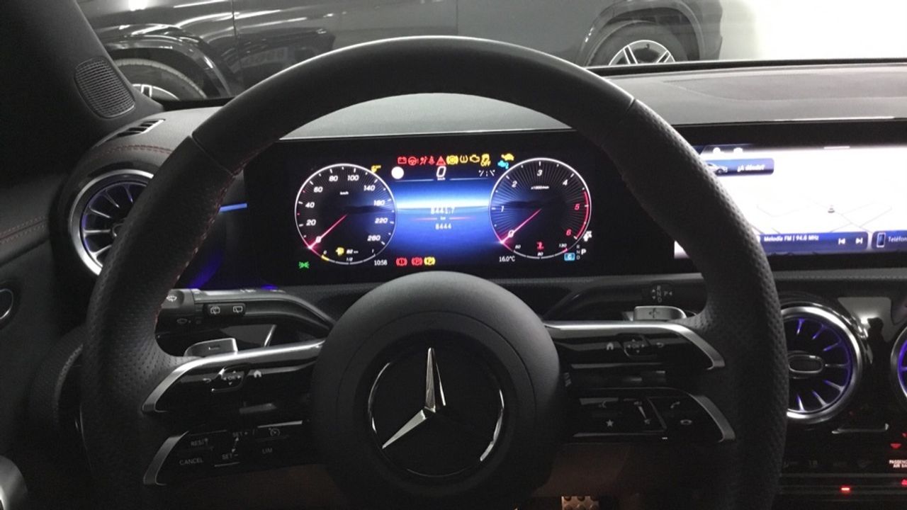 Foto Mercedes-Benz Clase CLA 9