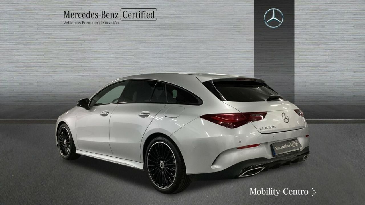 Foto Mercedes-Benz Clase CLA 4