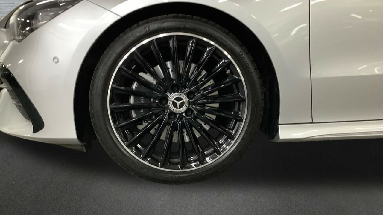 Foto Mercedes-Benz Clase CLA 5