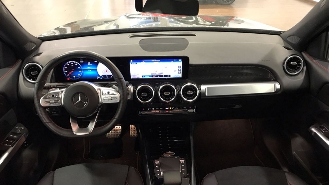Foto Mercedes-Benz Clase GLB 8