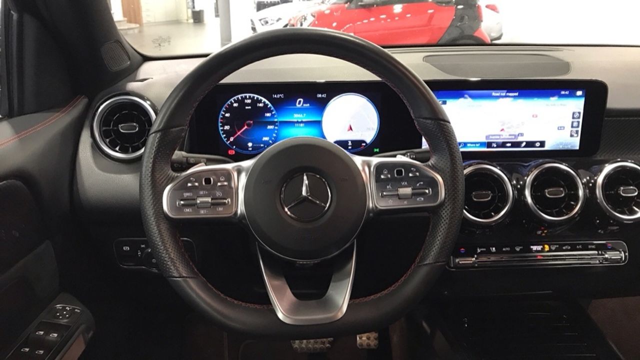 Foto Mercedes-Benz Clase GLB 9