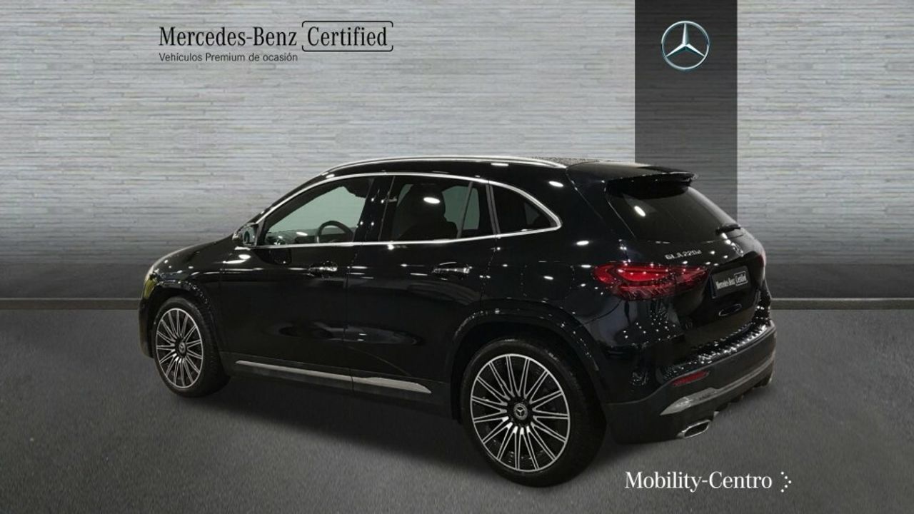 Foto Mercedes-Benz Clase GLA 4