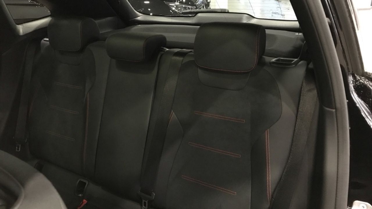 Foto Mercedes-Benz Clase GLA 11