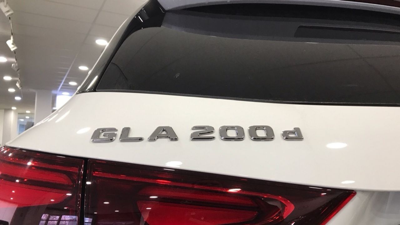 Foto Mercedes-Benz Clase GLA 12