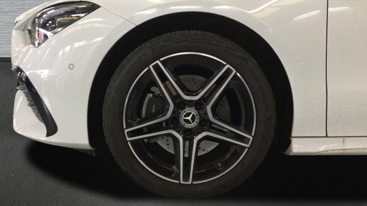 Foto Mercedes-Benz Clase CLA 5