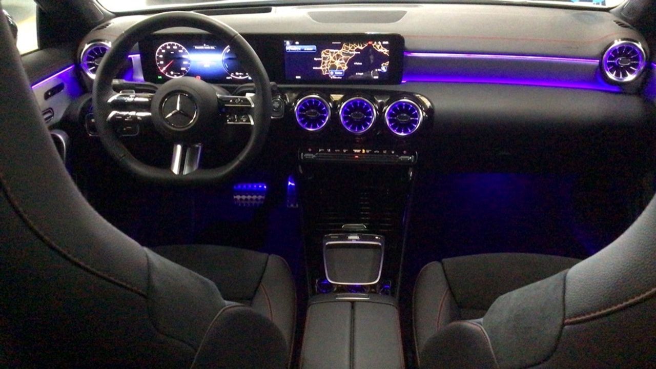 Foto Mercedes-Benz Clase CLA 8