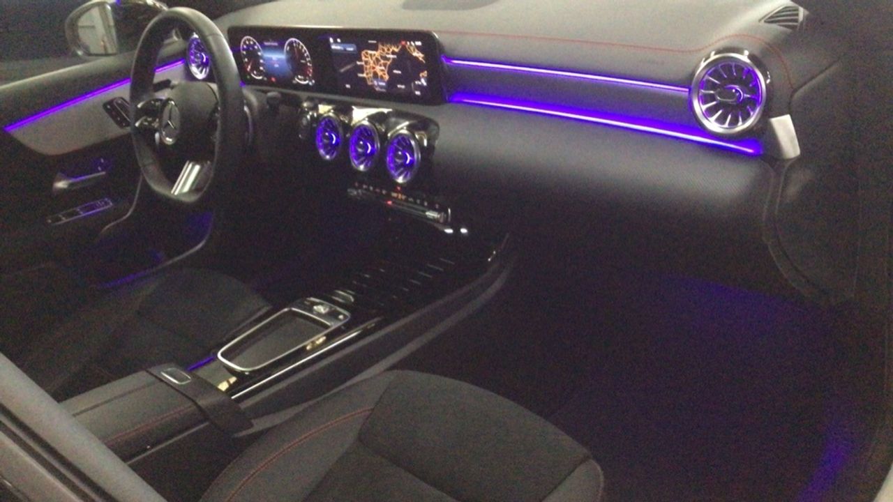 Foto Mercedes-Benz Clase CLA 10
