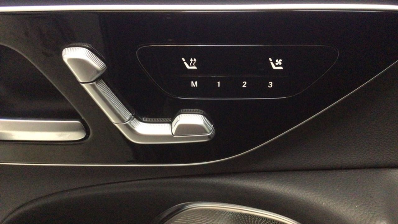 Foto Mercedes-Benz Clase E 25